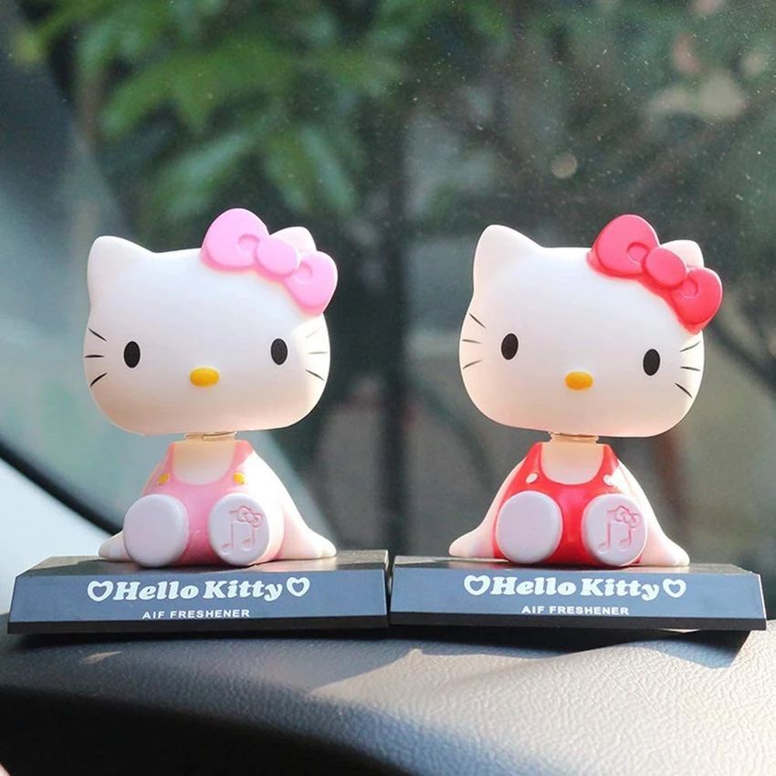 Hello Kitty Bobblehead Set